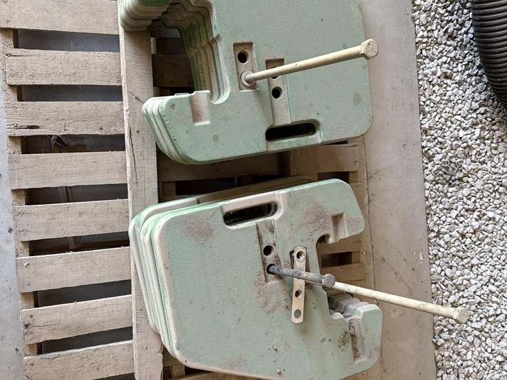 john-deere-front-tractor-weights-image-11