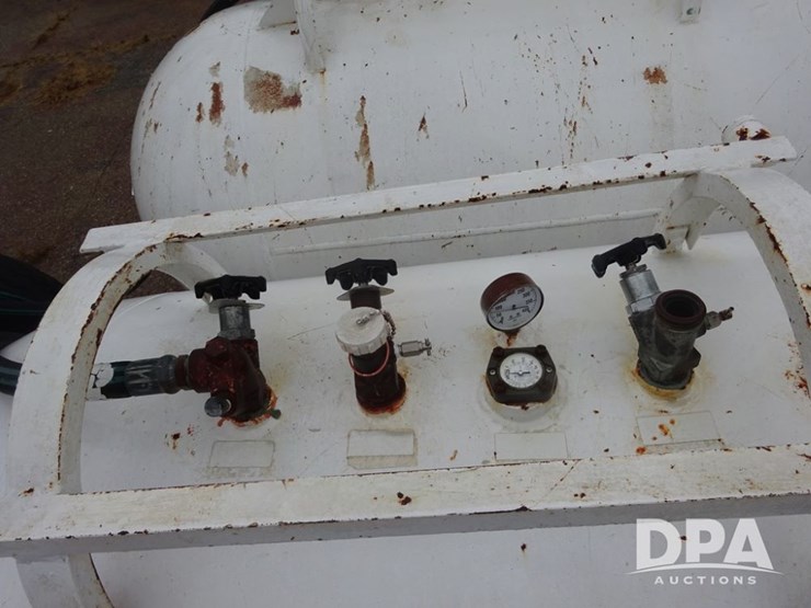 double-nh3-nurse-tanks-(pz14081,-unit-50413,-tank-12)-image-42