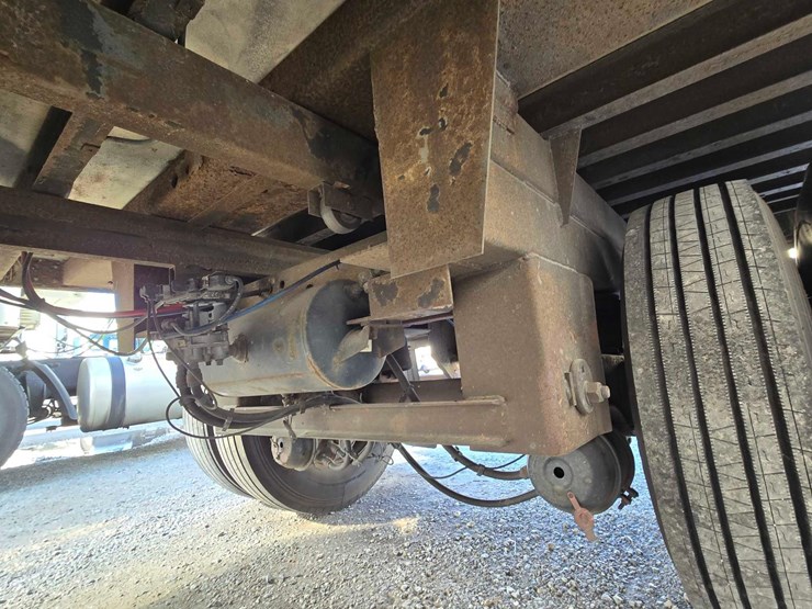 2012-great-dane-trailer-image-7