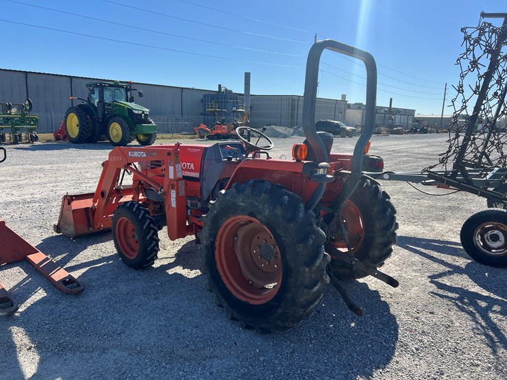 kubota-l2900-image-10