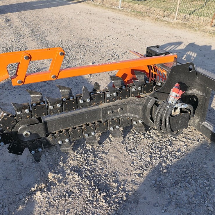 39'' Chain Trencher, fits Skidsteer QT (unused) (tax)