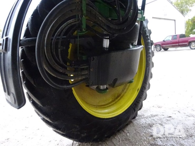 2015-john-deere-r4038-image-56