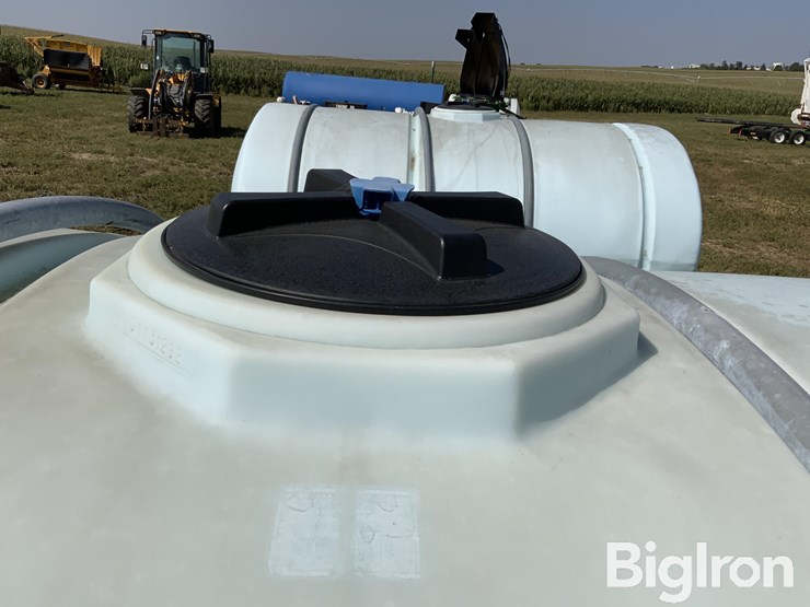 2550-gallon-poly-tank-image-16