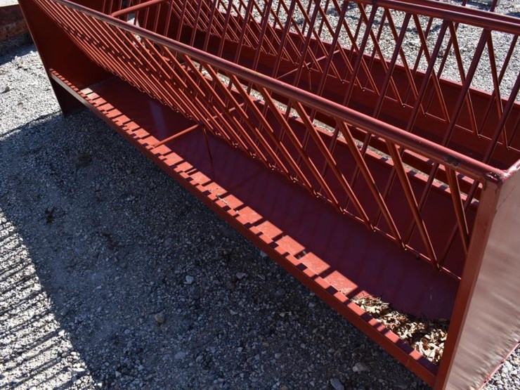 10'-sheep-and-goat-feeder-image-2