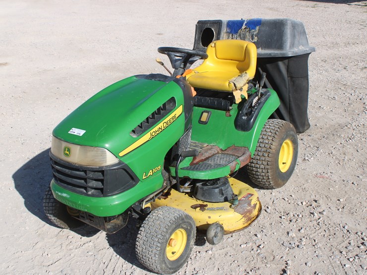 john-deere-la105-image-1