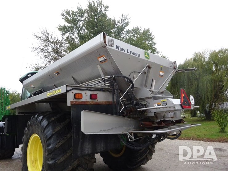 2018-john-deere-f4365-image-55