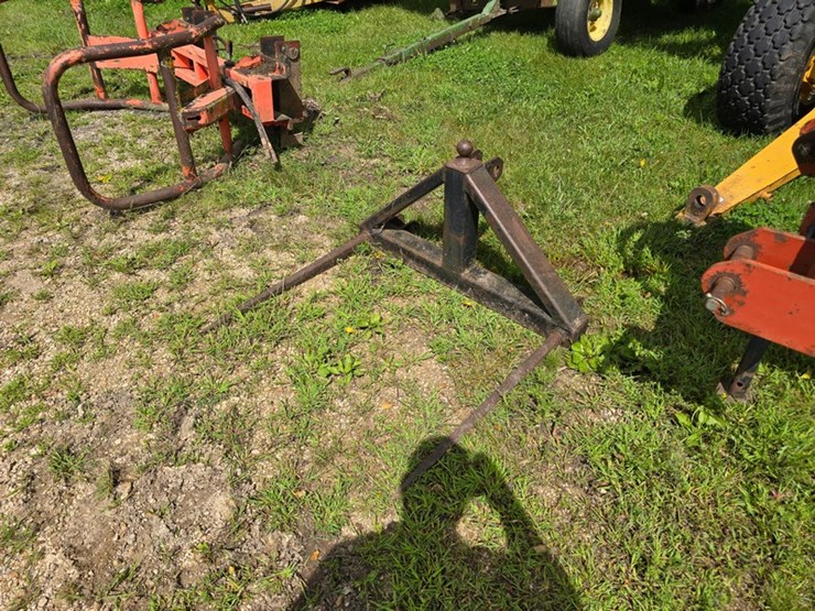 #39-•-3pt-bale-spear-image-1