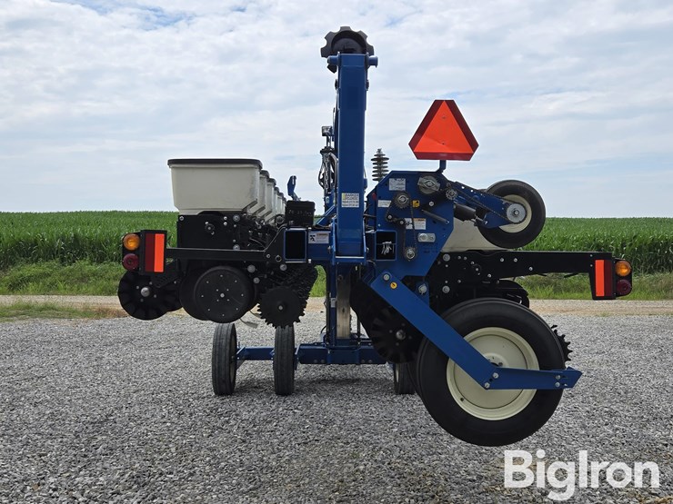 2023-kinze-3605-image-6