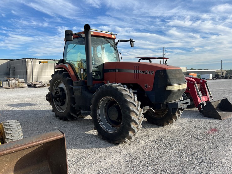 2001-case-ih-mx240-image-1