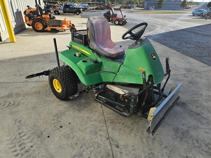 #3039-•-john-deere-1200h-sand-trap-rake-image-7