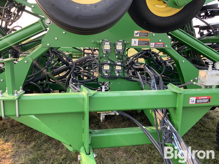 john-deere-1890-image-18