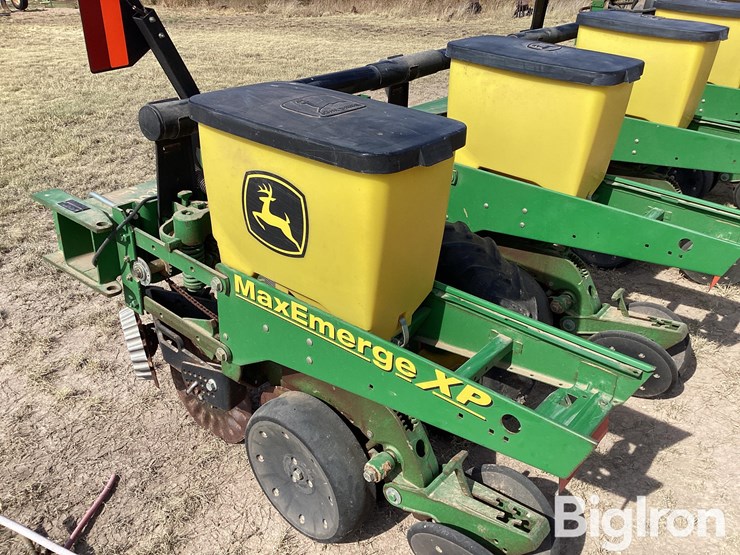 2007-john-deere-1700-image-17