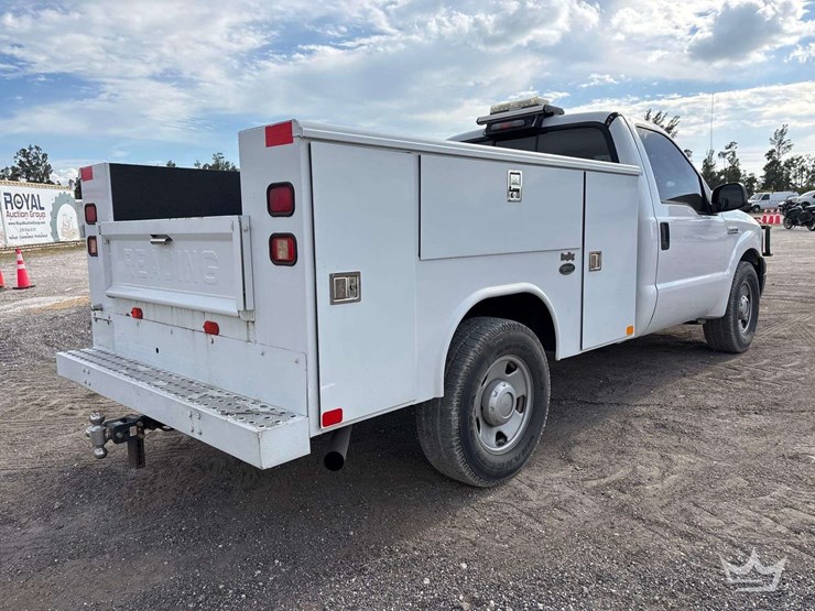 2006-ford-f250-image-3