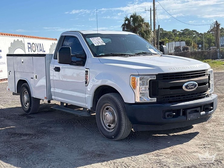 2017-ford-f250-image-2
