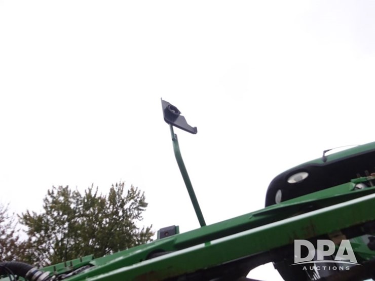 2015-john-deere-r4038-image-98