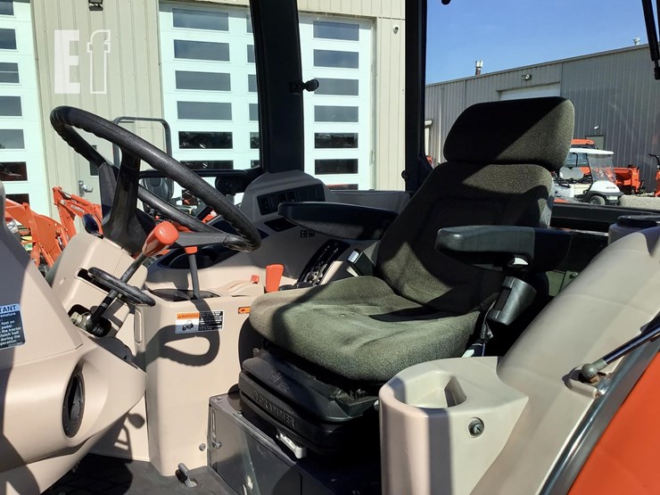 2015-kubota-m7060-image-10