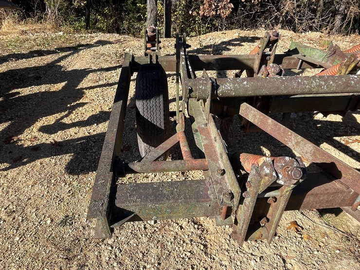 #5921-•-glencoe-giant-c-chisel-plow-image-22