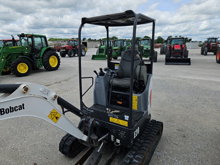 2016-bobcat-e20-image-4