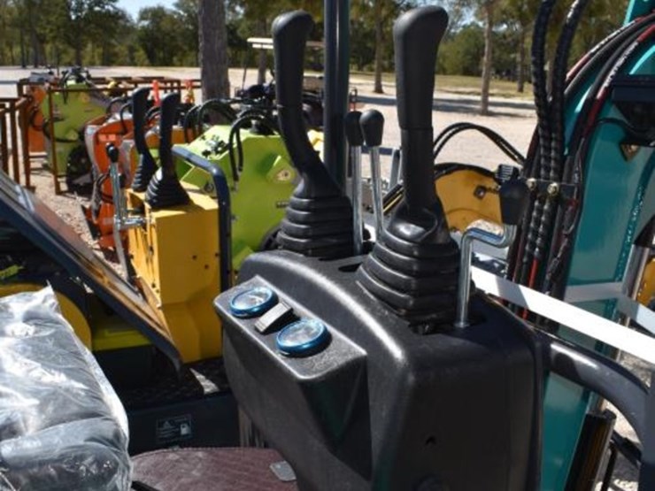 cfg-qk16r-mini-excavator-(serial-#-qk16r202509031436)-(k)-image-7