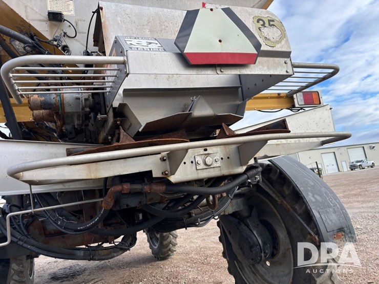 2014-ag-chem-rg1100-image-49