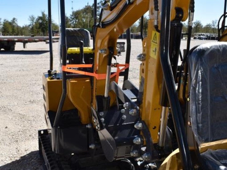 cfg-mx12r-mini-excavator-(serial-#-mx12r2025j0000093)-(k)-image-2