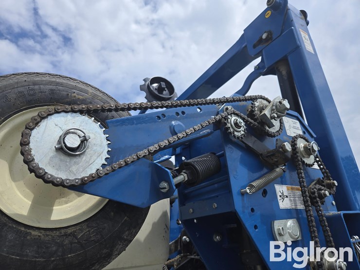 2023-kinze-3605-image-14