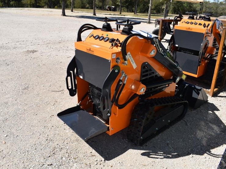 landhero-ht380-mini-skid-steer-(serial-#-7114031)-(k)-image-3