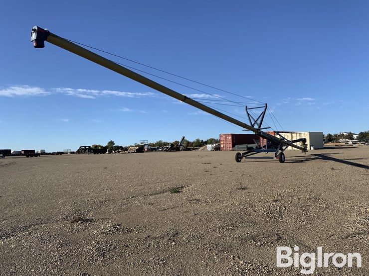 harvest-international-h1084xt-torpedo-auger-w/swing-hopper-image-5