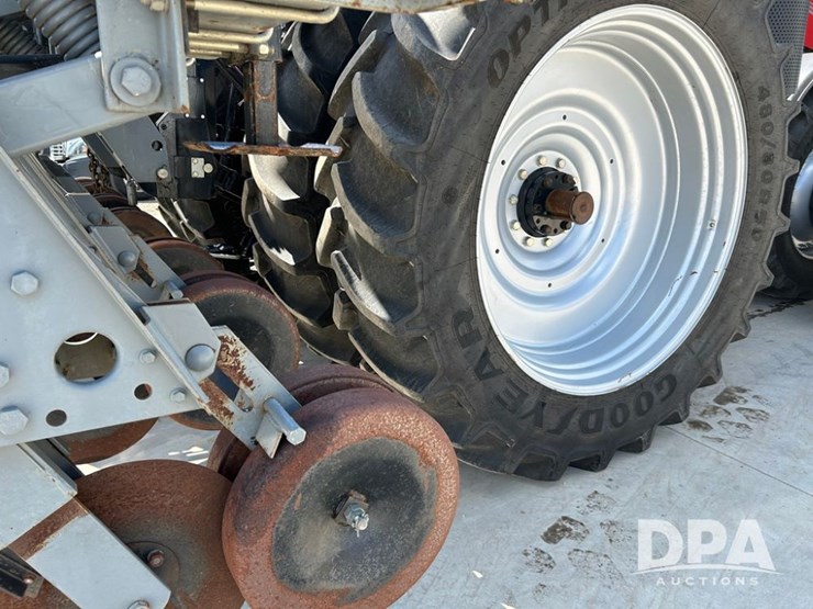 2024-case-ih-magnum-340-image-15