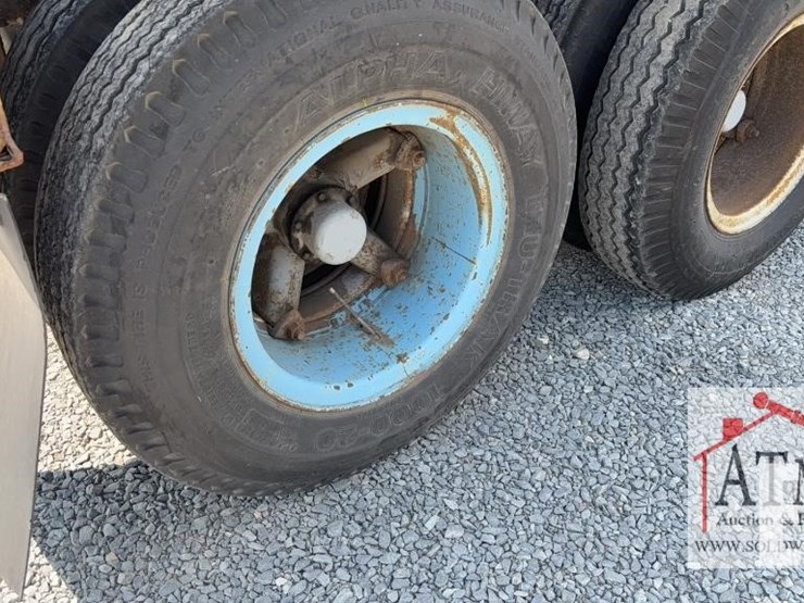 2004-cheetah-20'-chassis-image-6