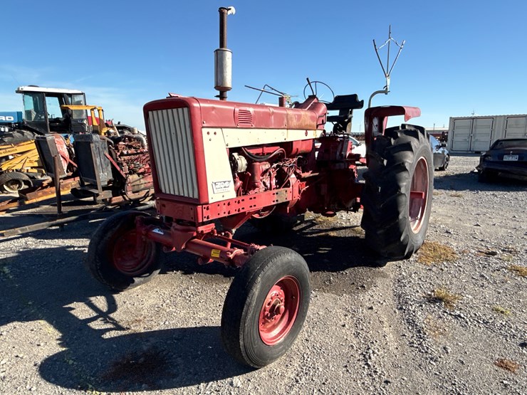 1965-international-706-image-1