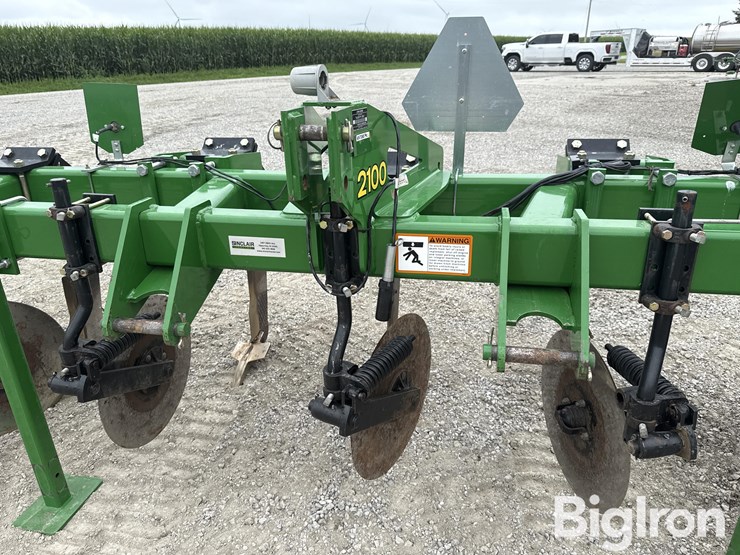 john-deere-2100-image-9