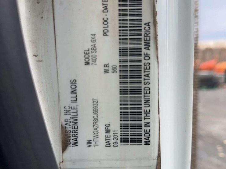 2012-international-7400-image-28