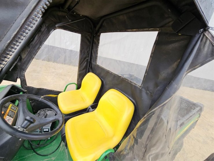 2011-john-deere-gator-image-35