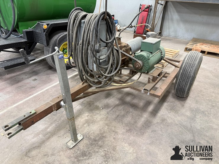 shop-made-electric-tractor-image-1