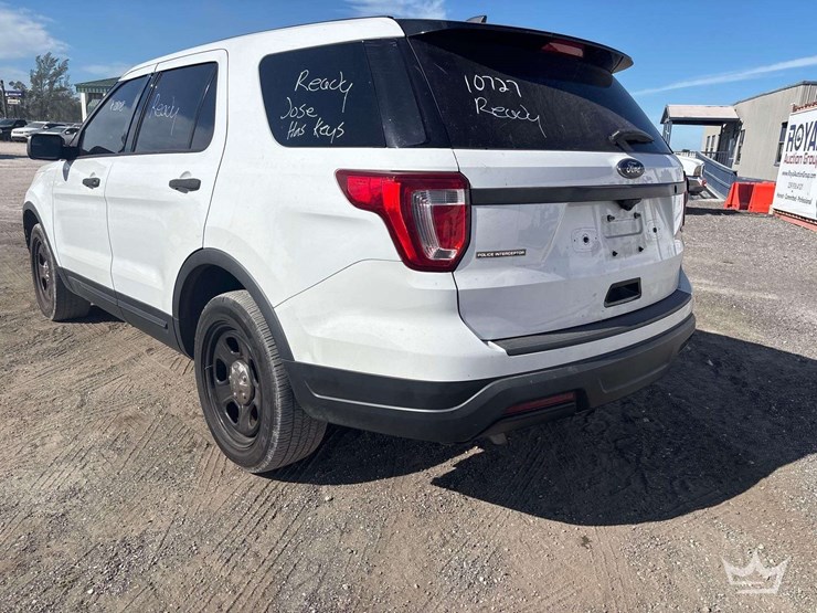 2018-ford-explorer-image-4