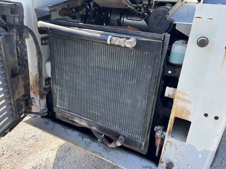 2018-takeuchi-tl12r2-image-18