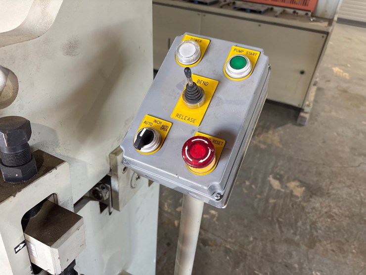 #2751-•-2019-baileigh-10ft-hyd-finger-brake-image-8