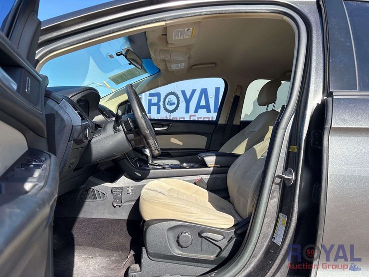 2016-ford-edge-image-7