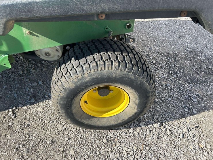 2016-john-deere-gator-image-12