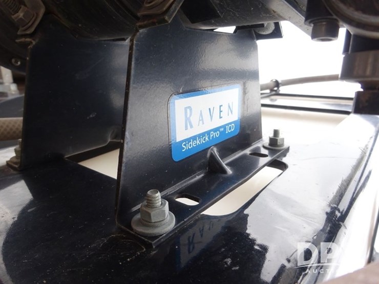 2019-case-ih-patriot-3340-image-96