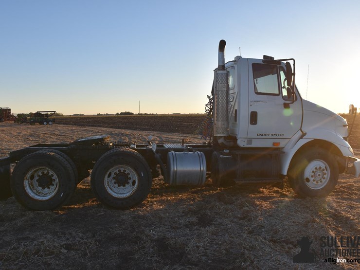 2007-international-8600-image-4
