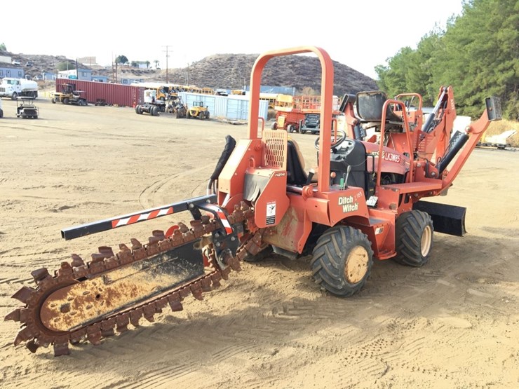 2010-ditch-witch-rt45-image-3