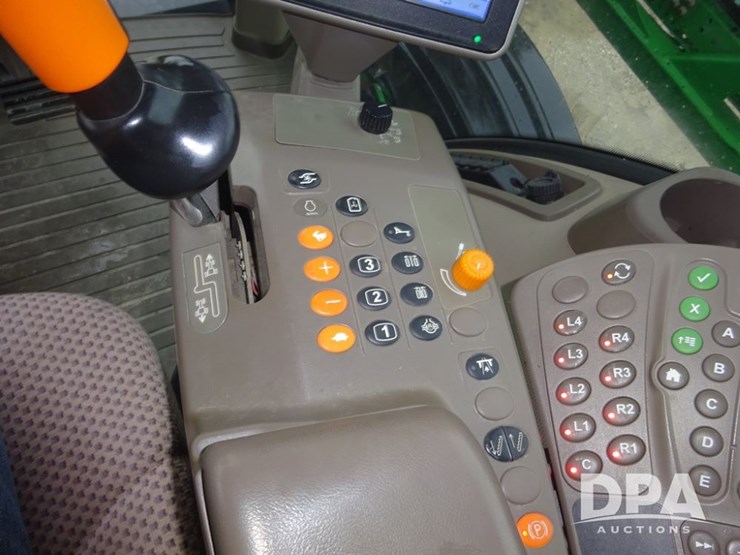 2015-john-deere-r4038-image-118