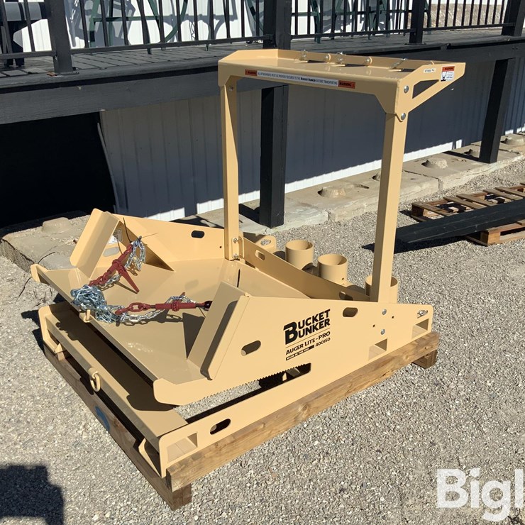 Bucket Bunker 400150 Load & Go Attachment Rack