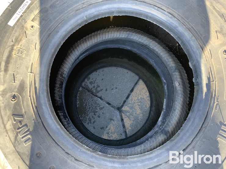 11l-15-implement-tires-image-9