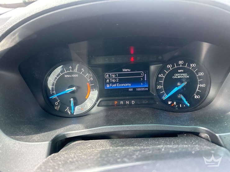 2016-ford-explorer-image-10