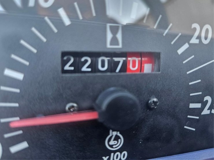 new-holland-tn65-image-31