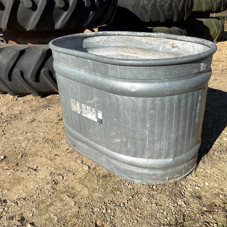 #5948 • Behlen Galvanized Water Tank