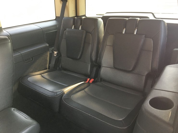 2013-ford-flex-image-10